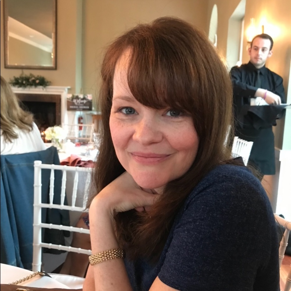 Meet your Posher, Elizabeth
